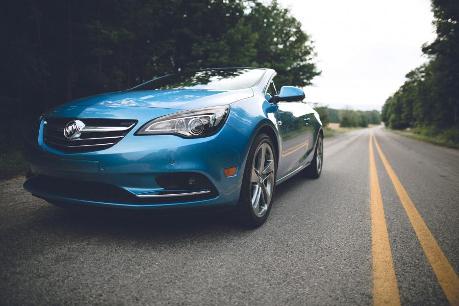  Buick Cascada Convertible 2016 года  (фото 4 из 40)